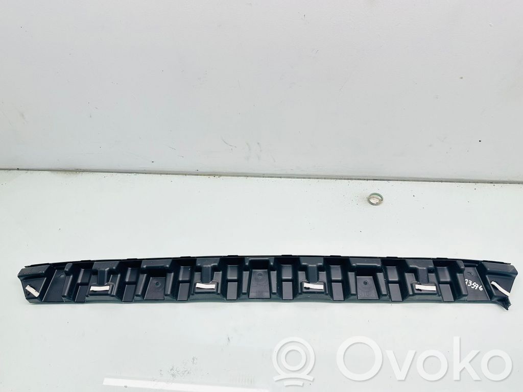 Rear bumper mounting bracket   5FF807863,M2170244
