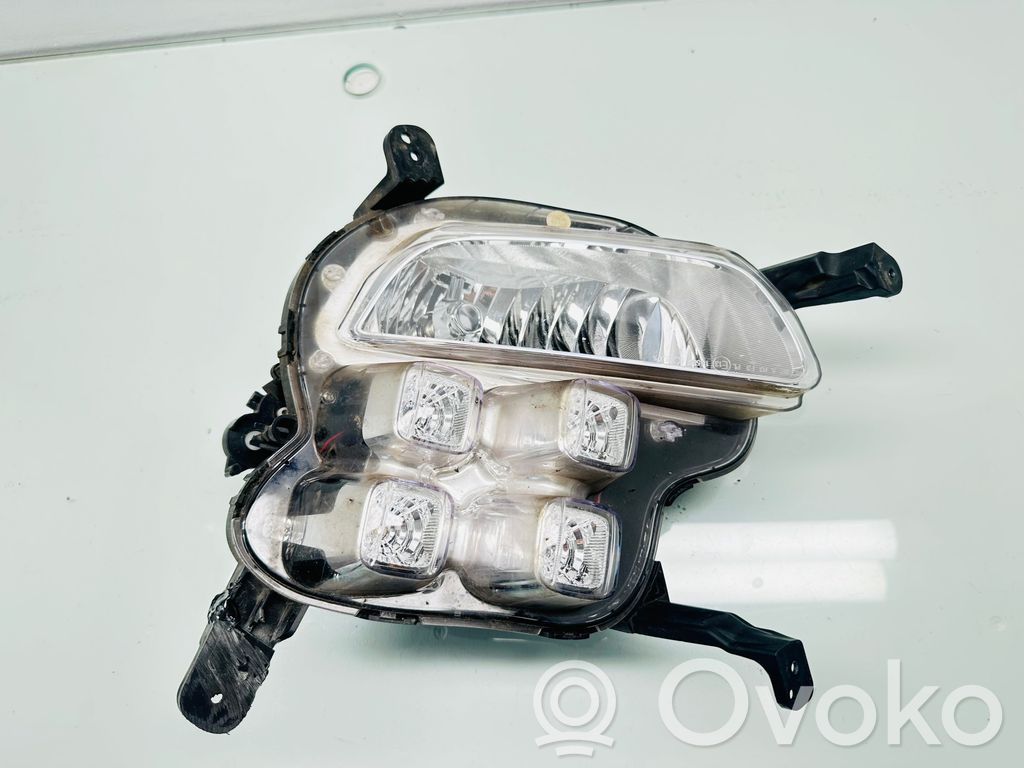 Miglas lukturis priekšā   92201A2960
