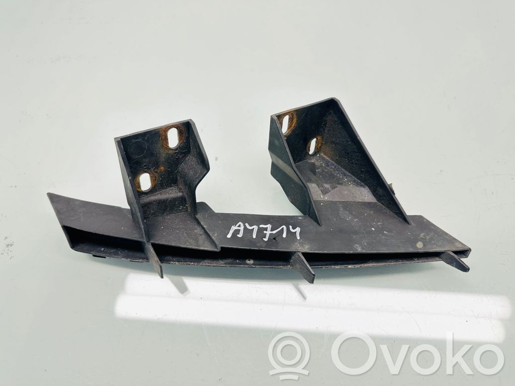 Audi Q7 4L Front bumper mounting bracket 