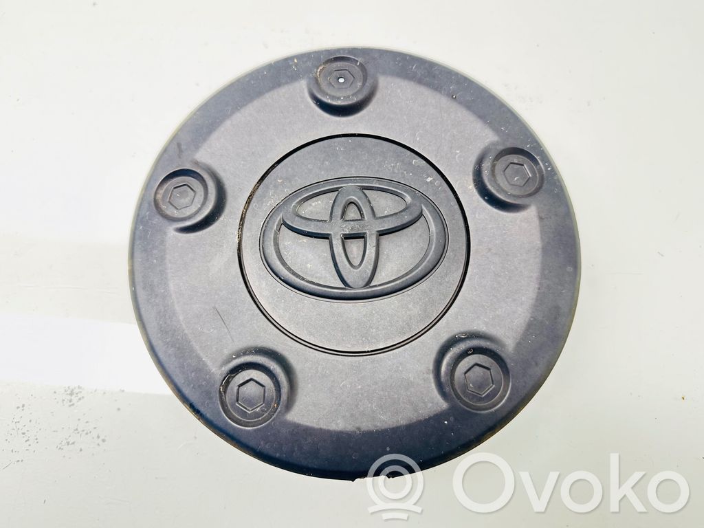 Toyota Proace Dekielki / Kapsle oryginalne 