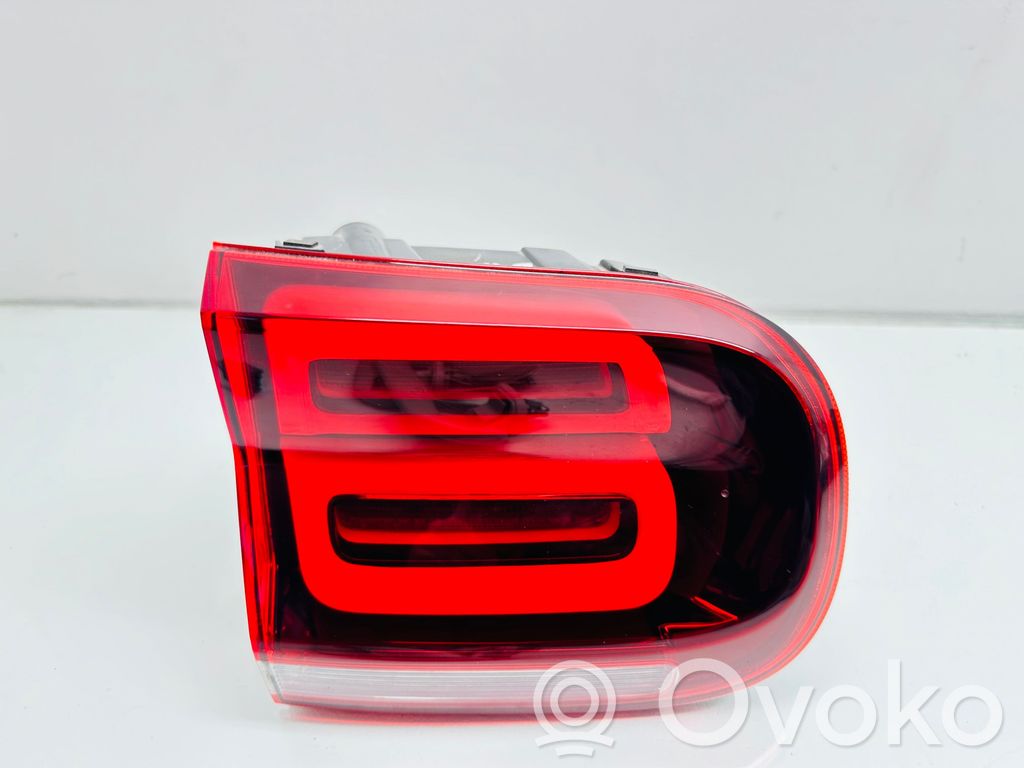 Citroen C5 Aircross Aizmugurējais lukturis pārsegā 