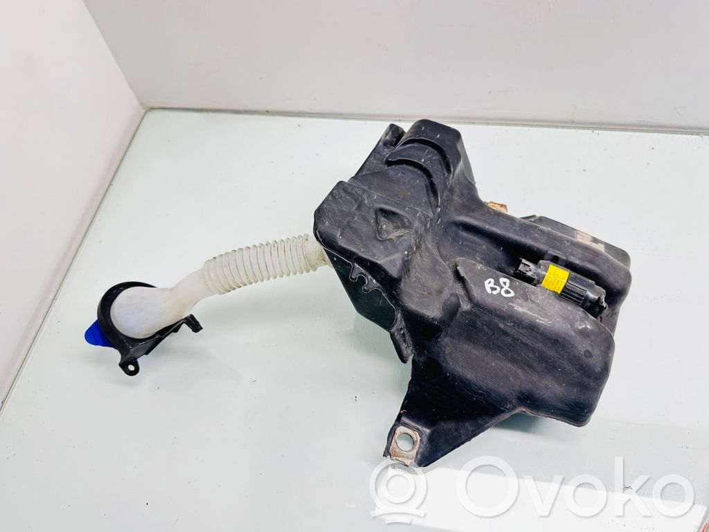 Zbiornik płynu do spryskiwaczy szyby przedniej / czołowej   DV6117B613AB,GV6117B613BB,DV6113K163AA