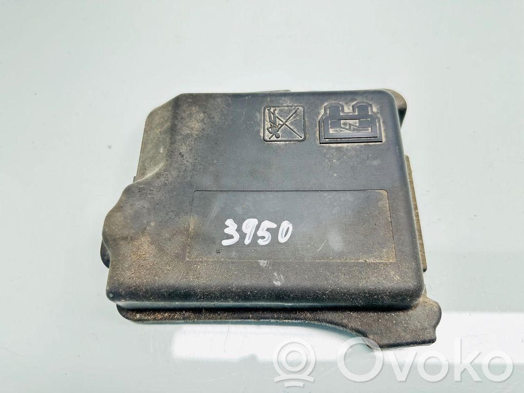 Citroen C3 Fuse box cover 