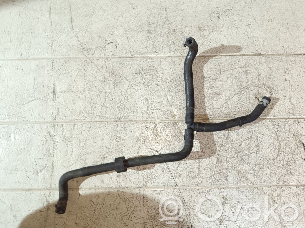 Audi A3 S3 8P Engine coolant pipe/hose 