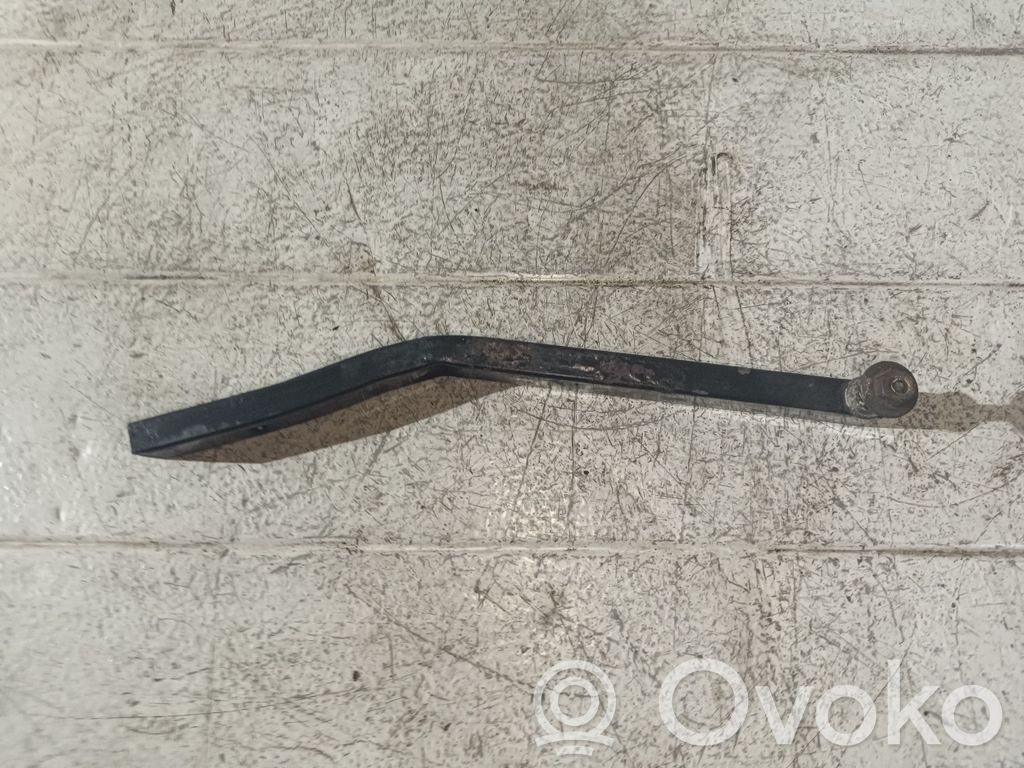 Radiator support slam panel bracket   8K0805527A