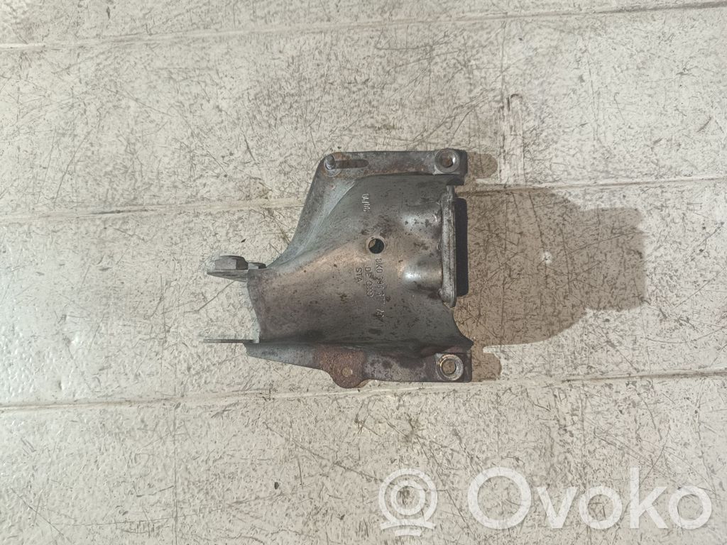 Engine mounting bracket   8K0399377
