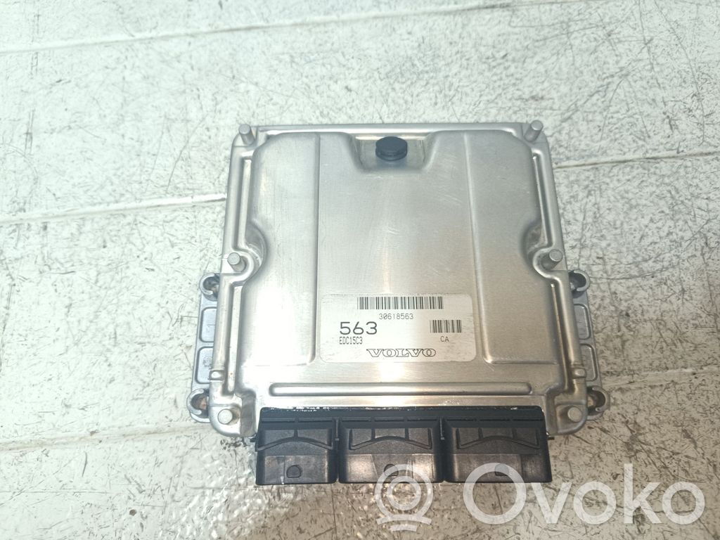 Volvo S40, V40 Engine control unit/module 