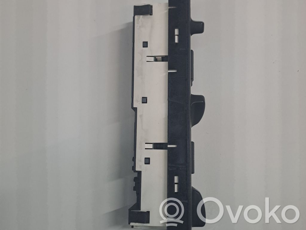 Climate control unit   64116931839