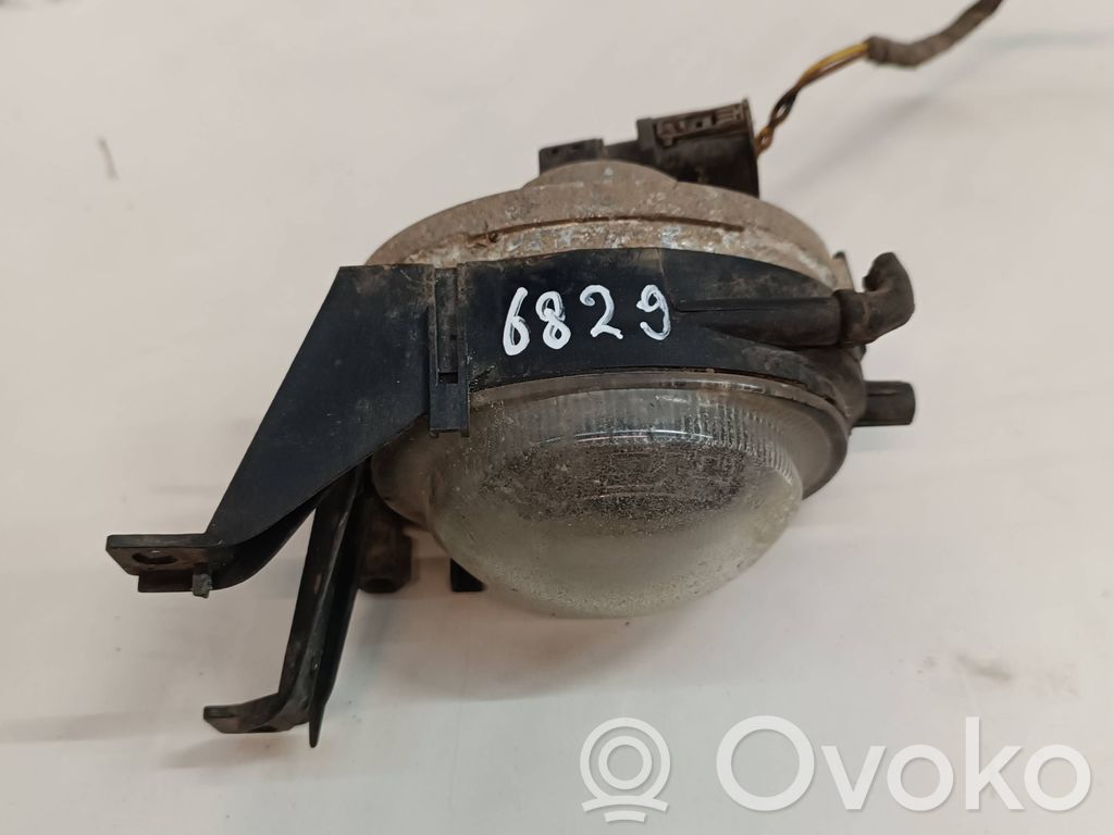 Luz de niebla delantera   6829