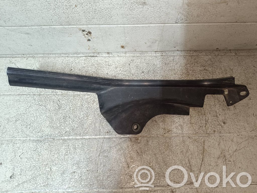 BMW 3 E36 Moldura protectora del borde trasero 
