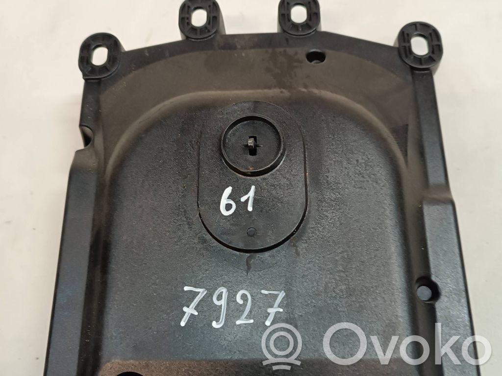 Subwoofer   691935404