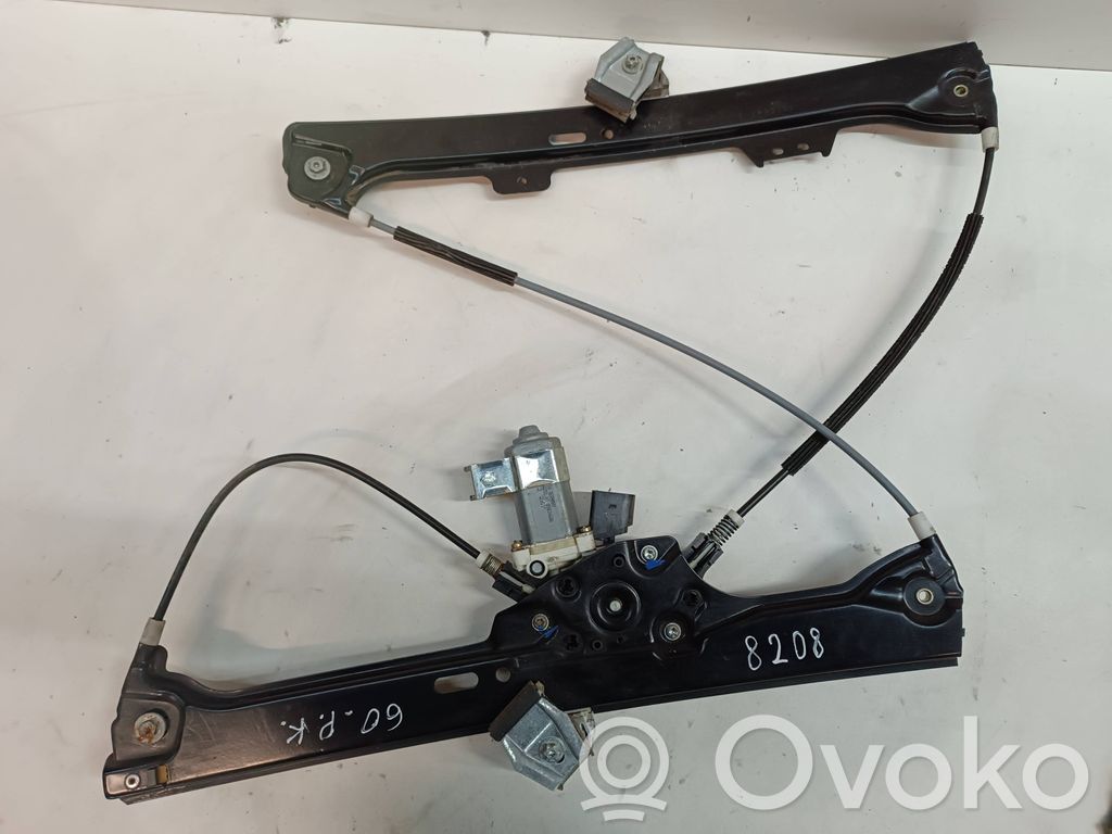 Front door window regulator with motor   8208