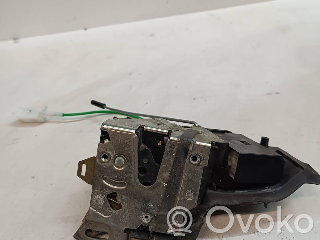 BMW 5 E39 Front door lock 