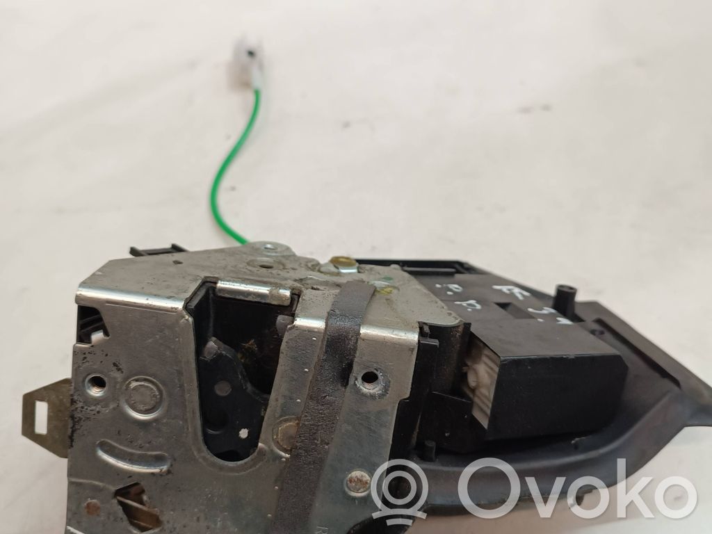 BMW 5 E39 Front door lock 