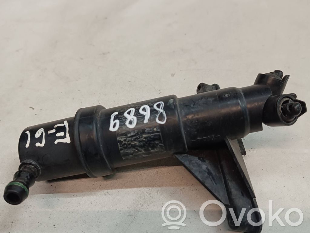 BMW 5 E60 E61 Žibintų apiplovimo purkštukas (-ai) 