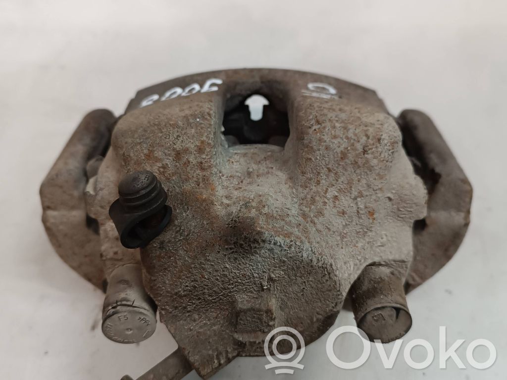 Priekinis suportas   9008