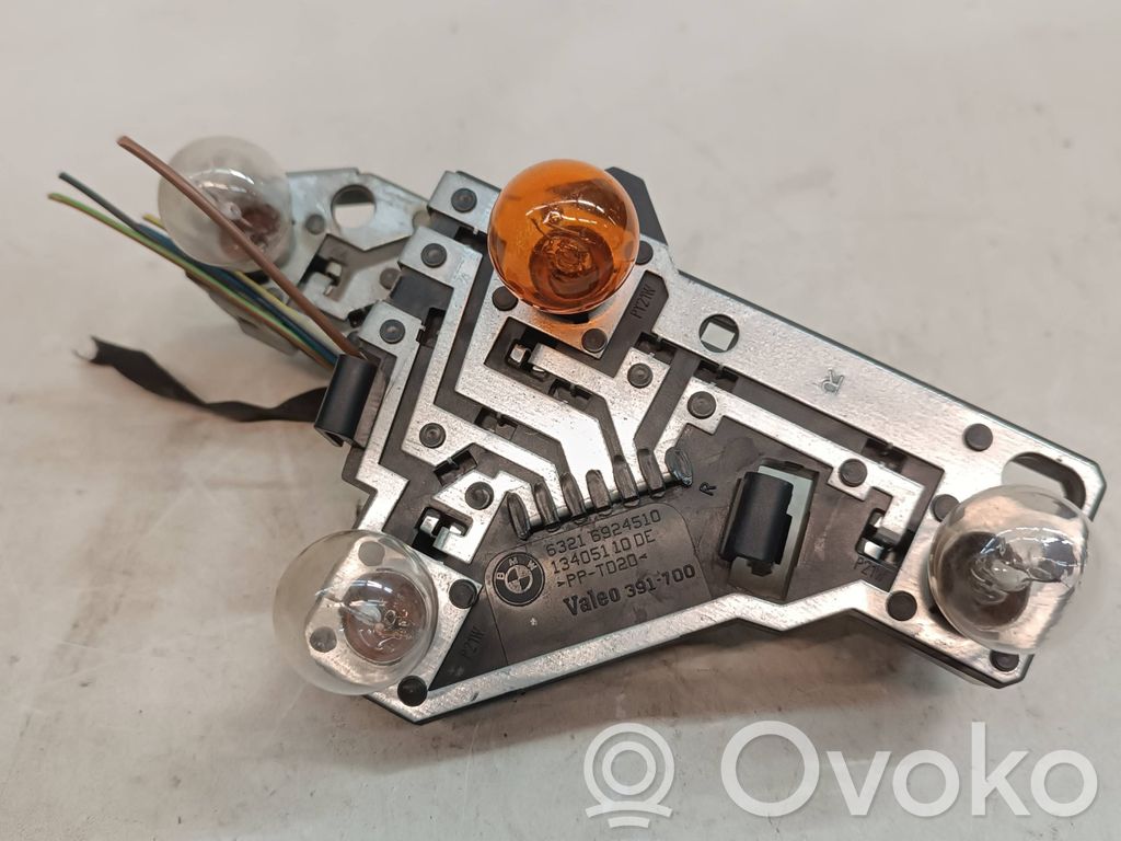 BMW 1 E81 E87 Wkład lampy tylnej 
