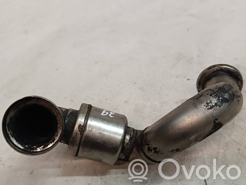 BMW 5 E39 Caurulīte (-es) / šļūtene (-es) 
