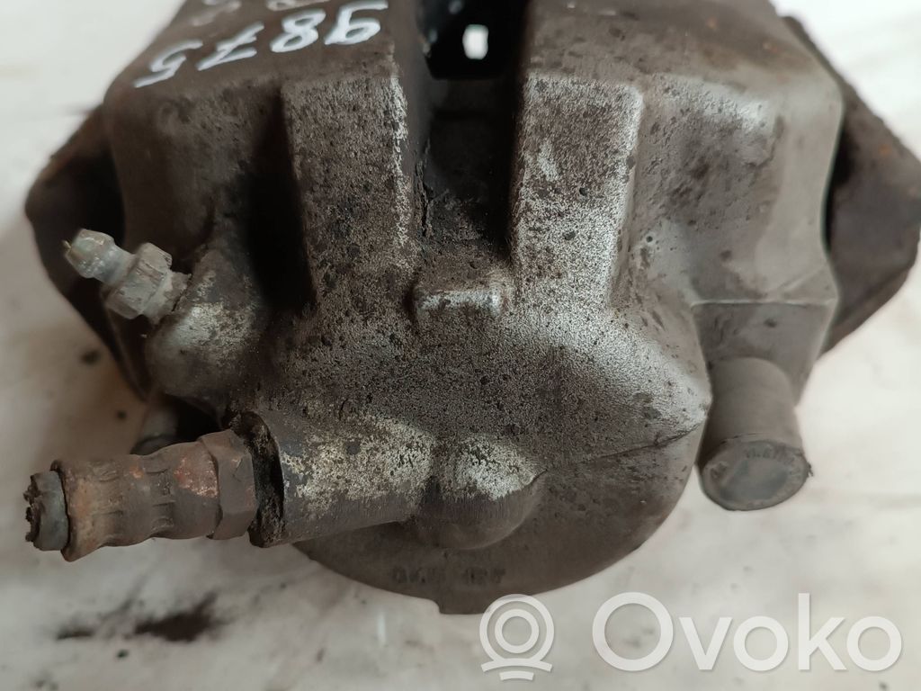 BMW 5 E39 Front brake caliper 