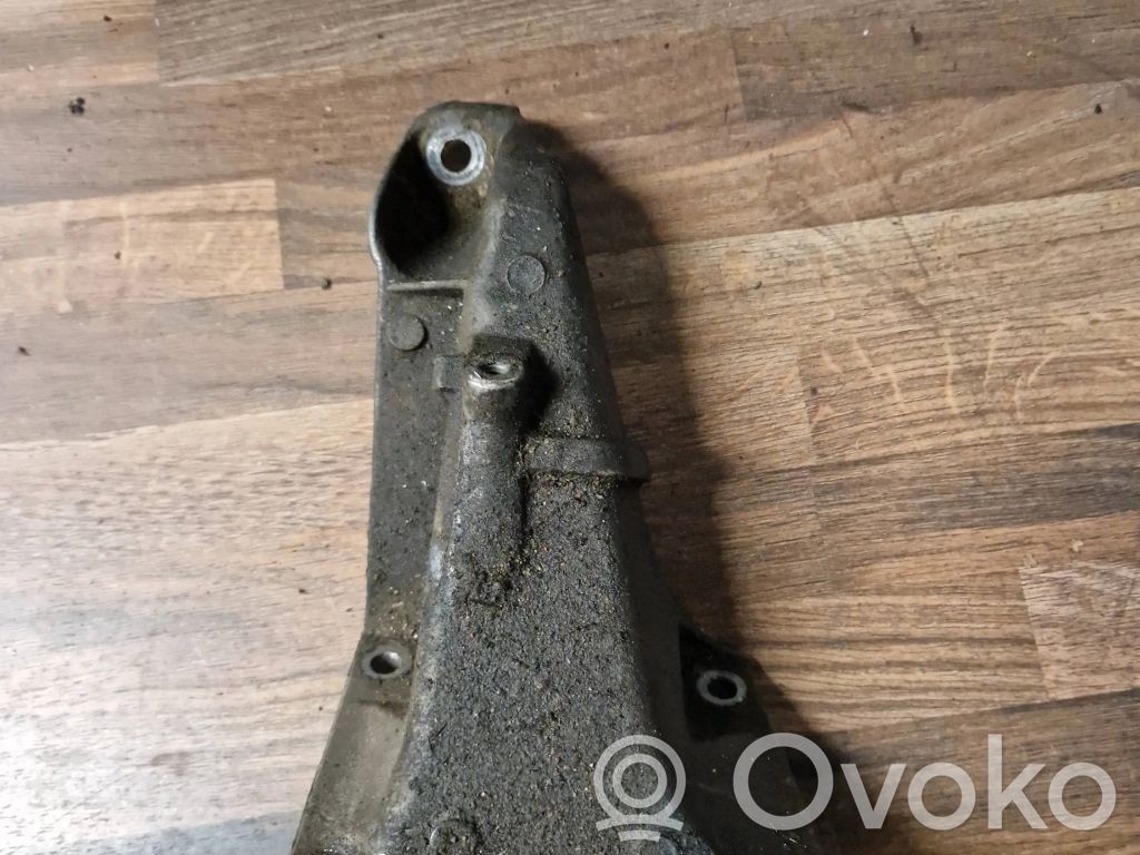 BMW 3 E46 Engine mounting bracket 
