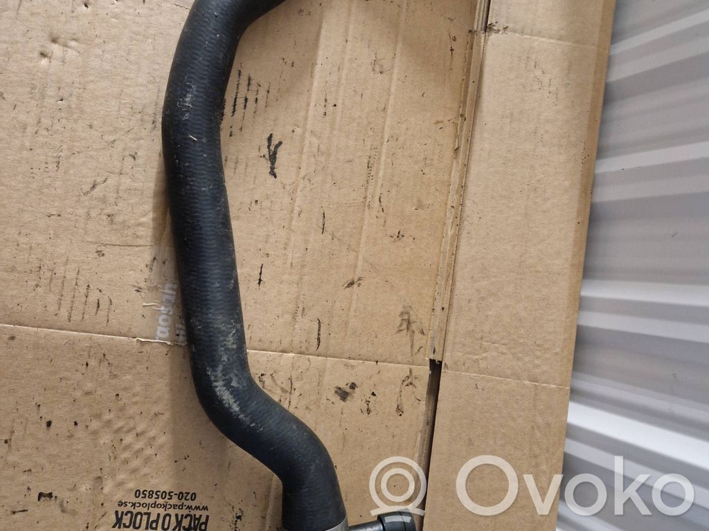 BMW 3 E46 Conductă/furtun lichid de răcire motor 