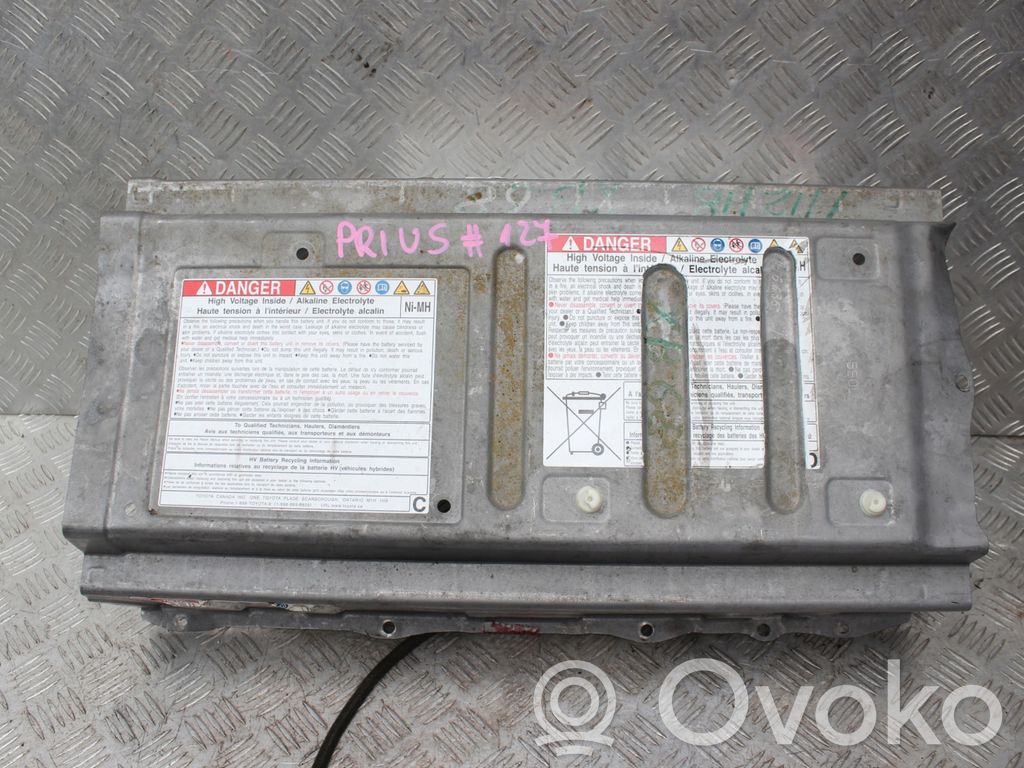 Toyota Prius (XW30) Akkulaatikon alustan kansi 