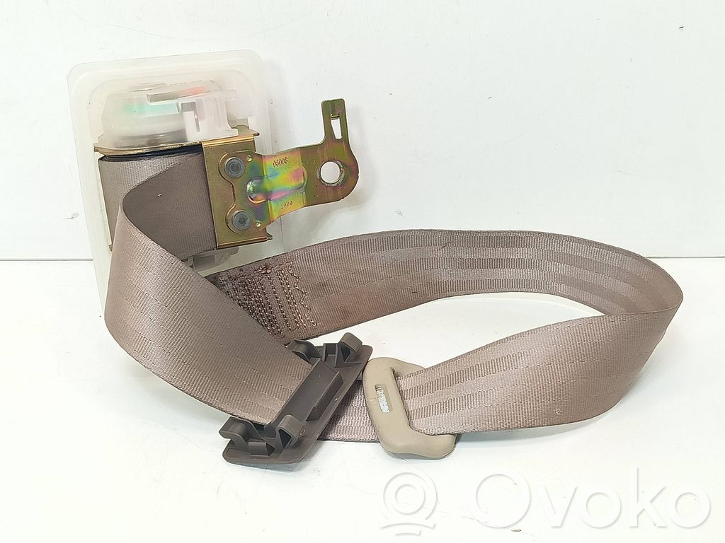 Lexus LS 400 Middle seatbelt (rear) 