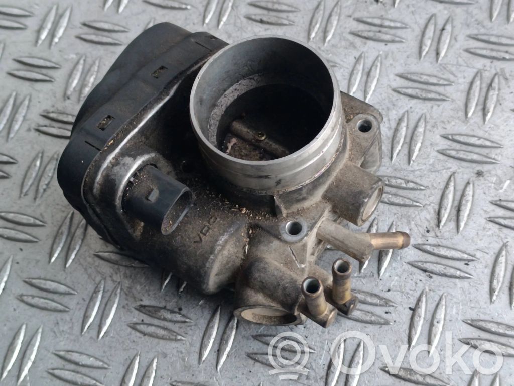 Volkswagen Golf IV Droselinė sklendė 