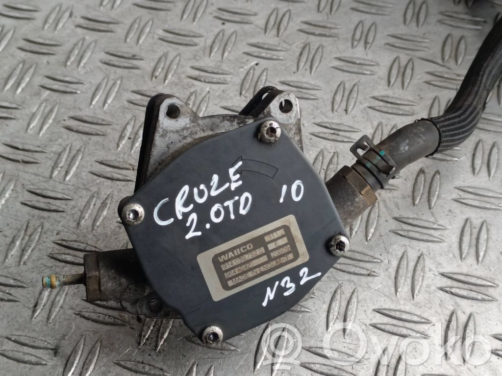Chevrolet Cruze Vacuum pump 