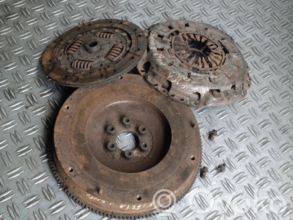 Ford Fiesta Juego de embrague 