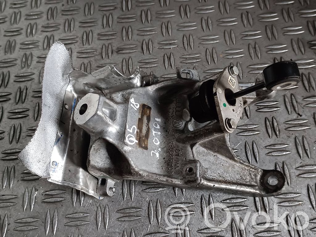 Audi Q5 SQ5 FY Engine mounting bracket 