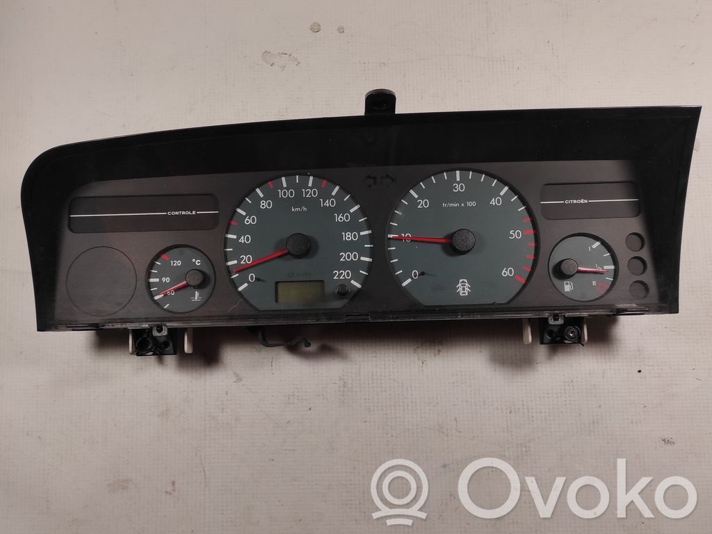 Citroen Xantia Speedometer (instrument cluster) 