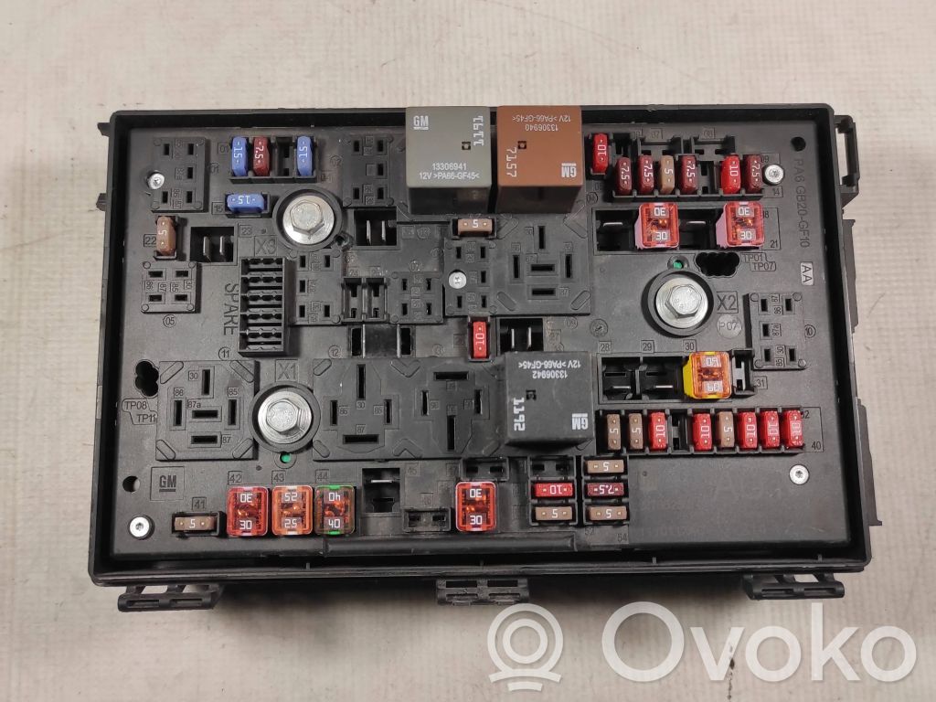 Chevrolet Volt I Fuse module 