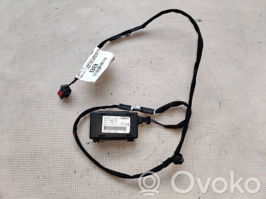 Ford Transit Pystyantennivahvistin 