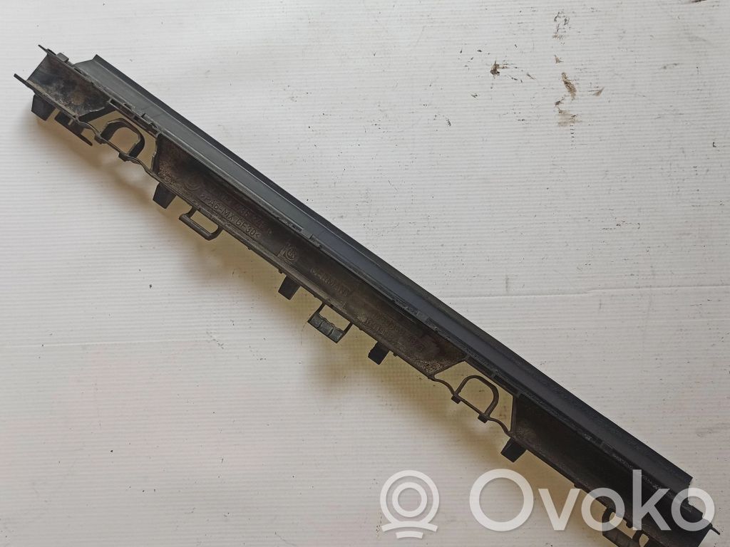 Radiator mount bracket   1436245