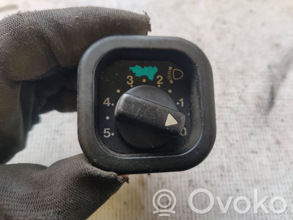 Headlight level height control switch   90VB13K031AB