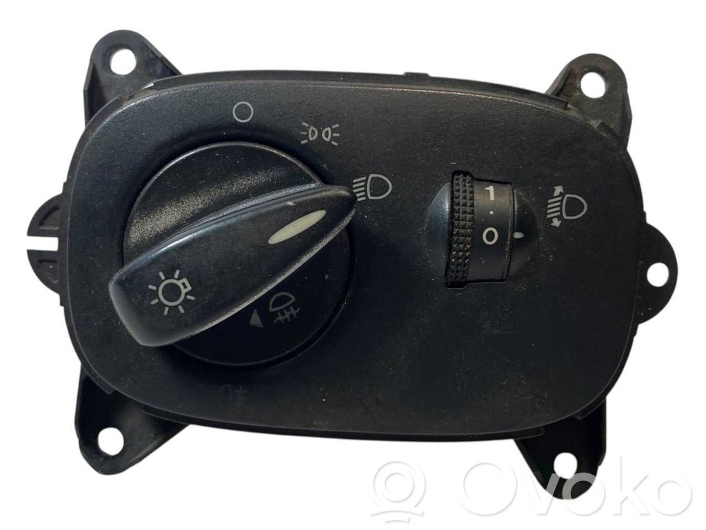 Valokatkaisija   YC1T13A024BB
