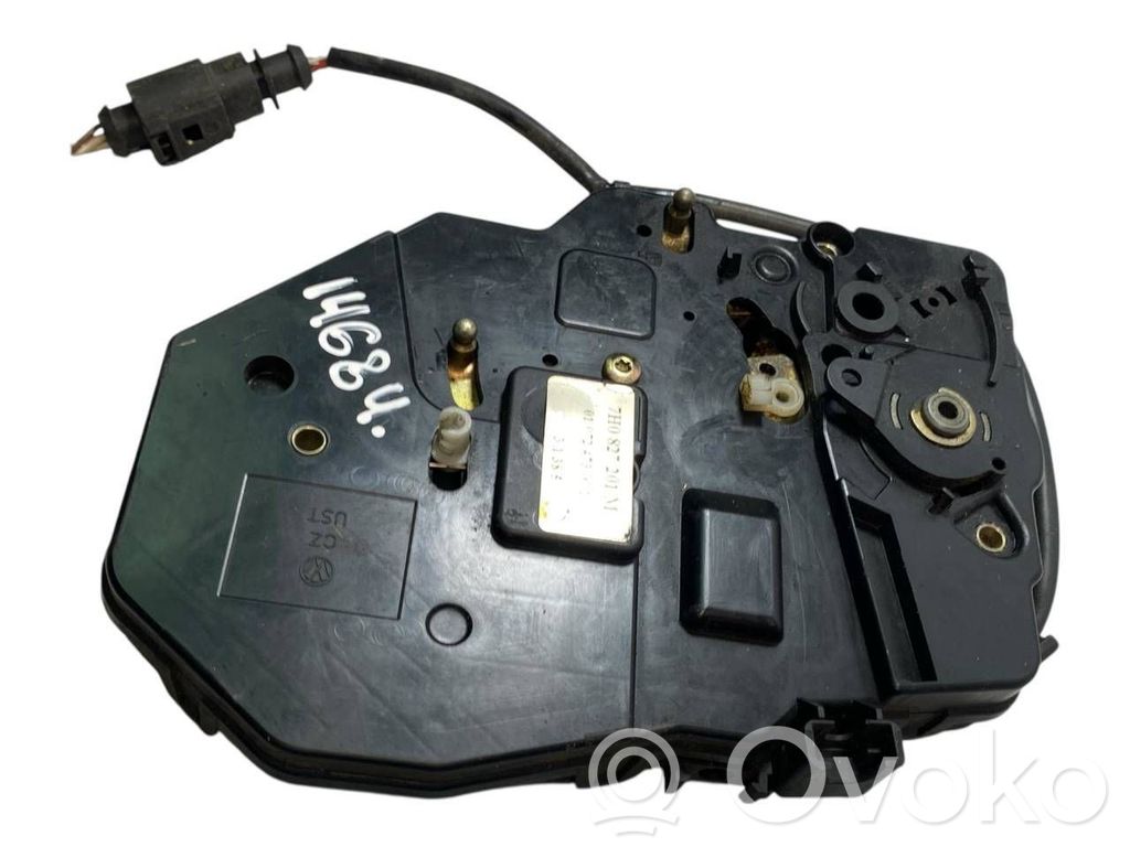 Volkswagen Transporter - Caravelle T5 Sliding door lock 