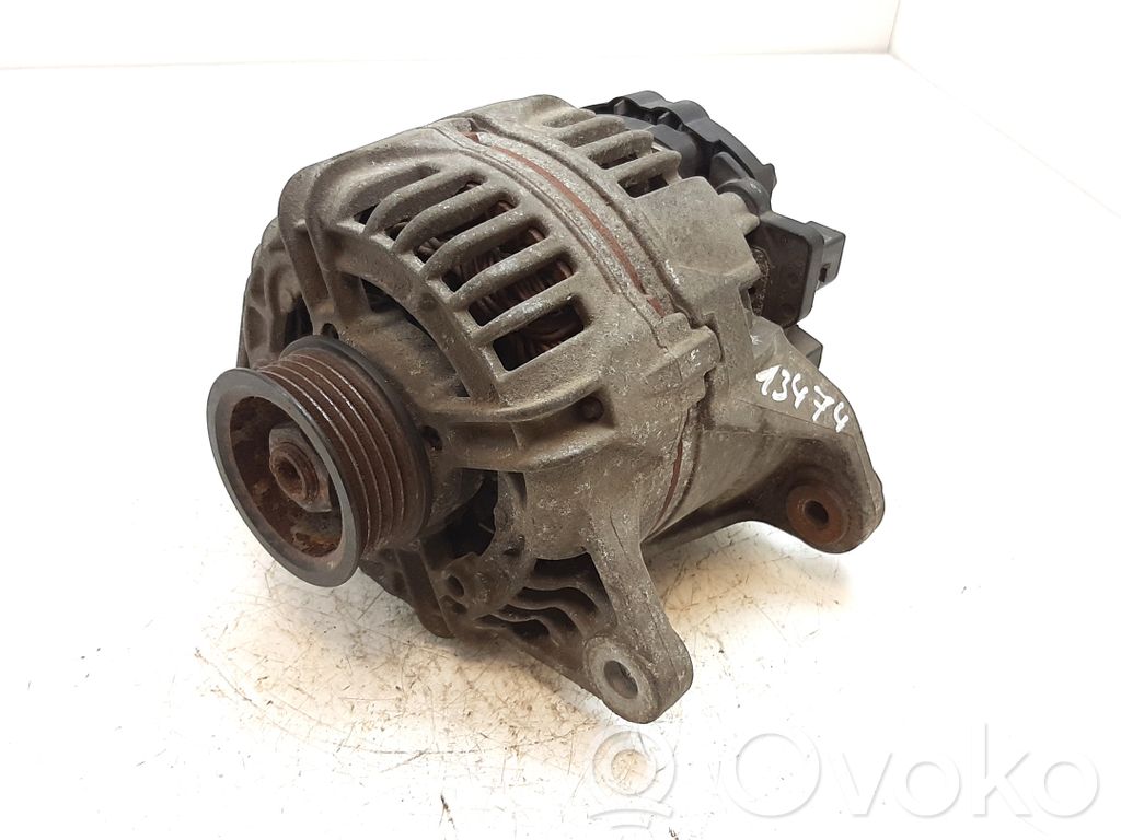 Audi A4 S4 B5 8D Generatorius 