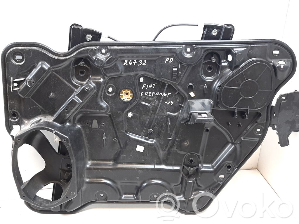 Fiat Freemont Mechanizm podnoszenia szyby przedniej bez silnika 