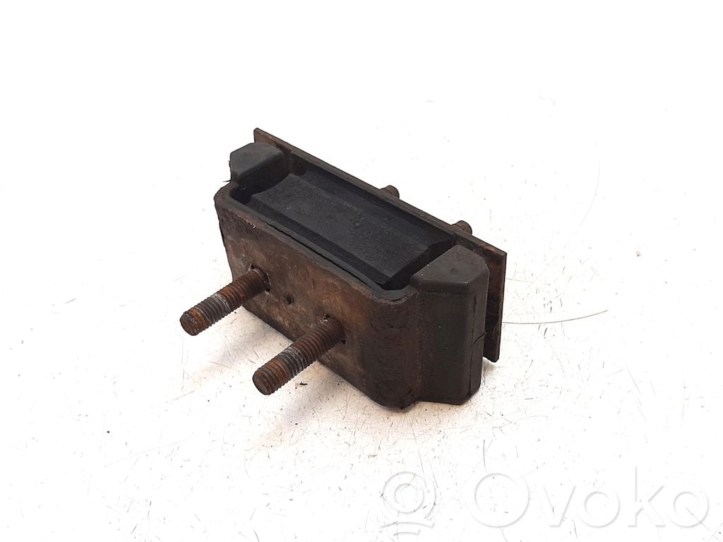 Iveco Daily 35 - 40.10 Engine mount bracket 