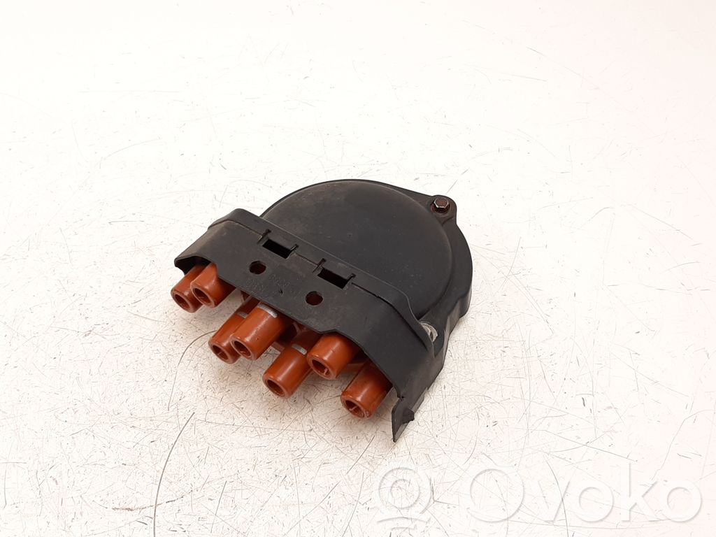 Spark distributor cap   1715905