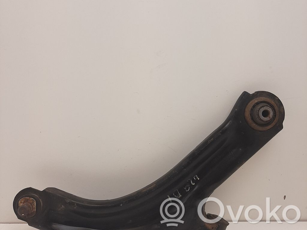 Renault Modus Front lower control arm/wishbone 