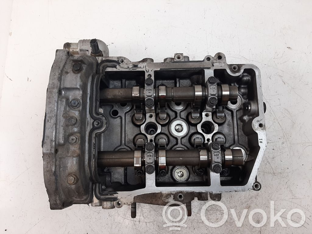 Subaru Legacy Engine head 