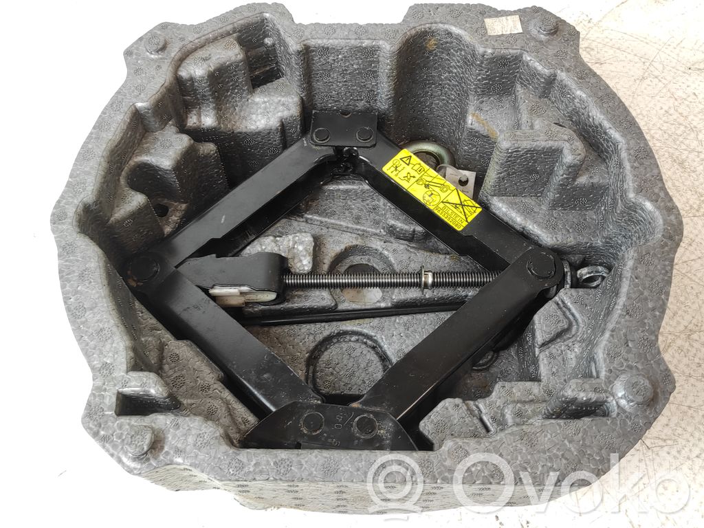 Citroen C5 Tool box 