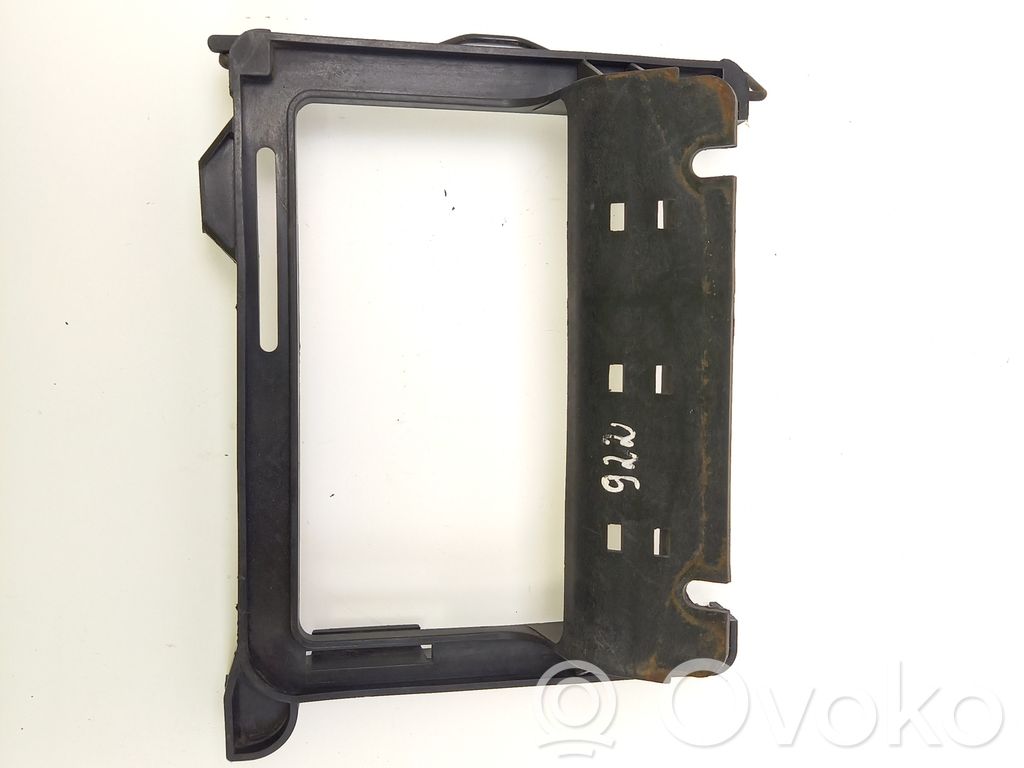 Chevrolet Tahoe Engine control unit holder 