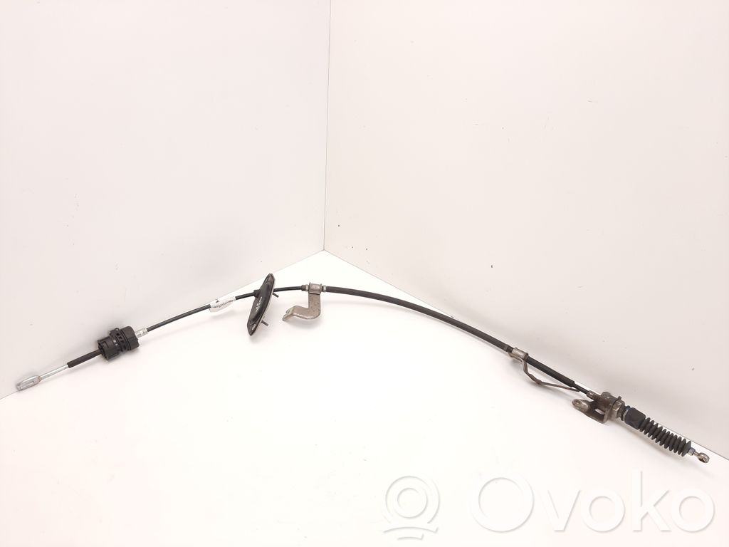 Honda CR-V Gear shift cable linkage 