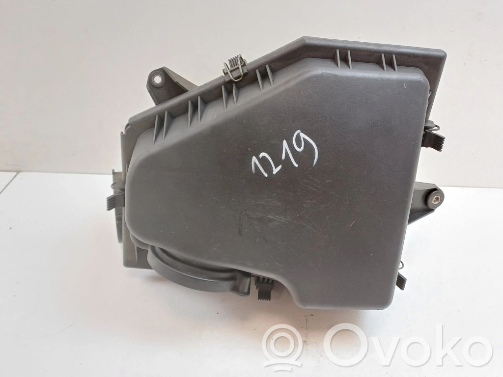 BMW 5 E60 E61 Air filter box 