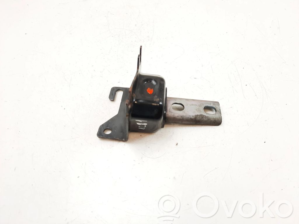Engine mount bracket   112209464R