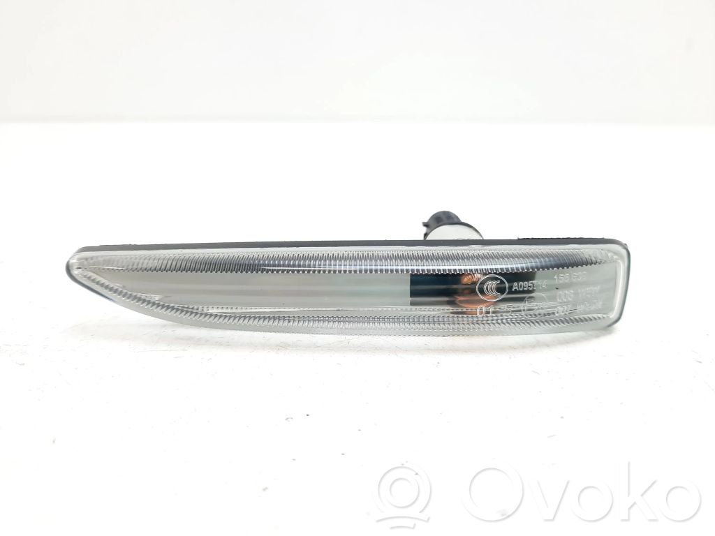 BMW 7 E65 E66 Front fender indicator light 